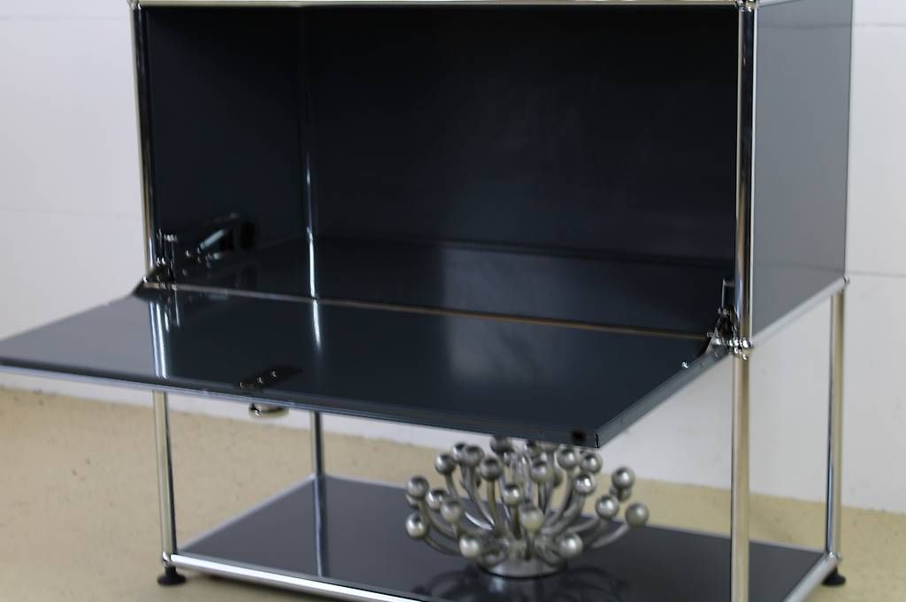 Regale: USM Sideboard Anthrazitgrau – Gebraucht aus Meinisberg von atelier_TILIJA 3