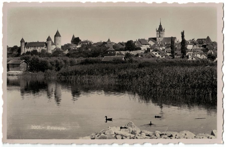 Cartoline postali: Estavayer, vue depuis le lac – Usato da Frauenfeld venduto da POML