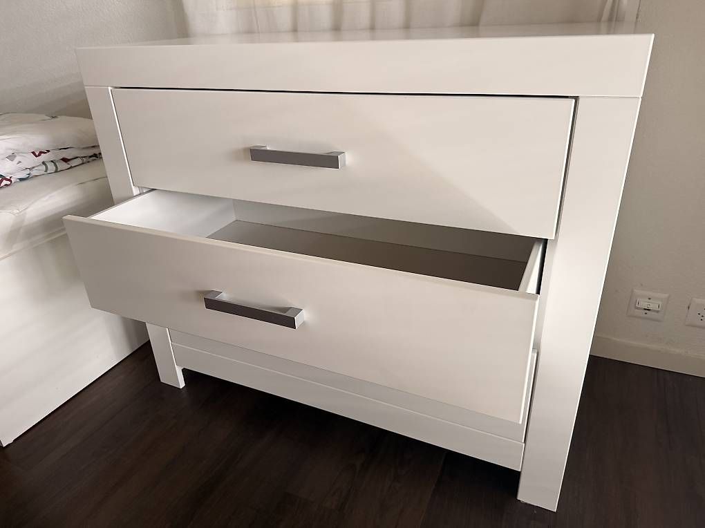 Cassettiere: Commode 3 tiroirs  – Usato da Pully venduto da Alexandre_Gordon