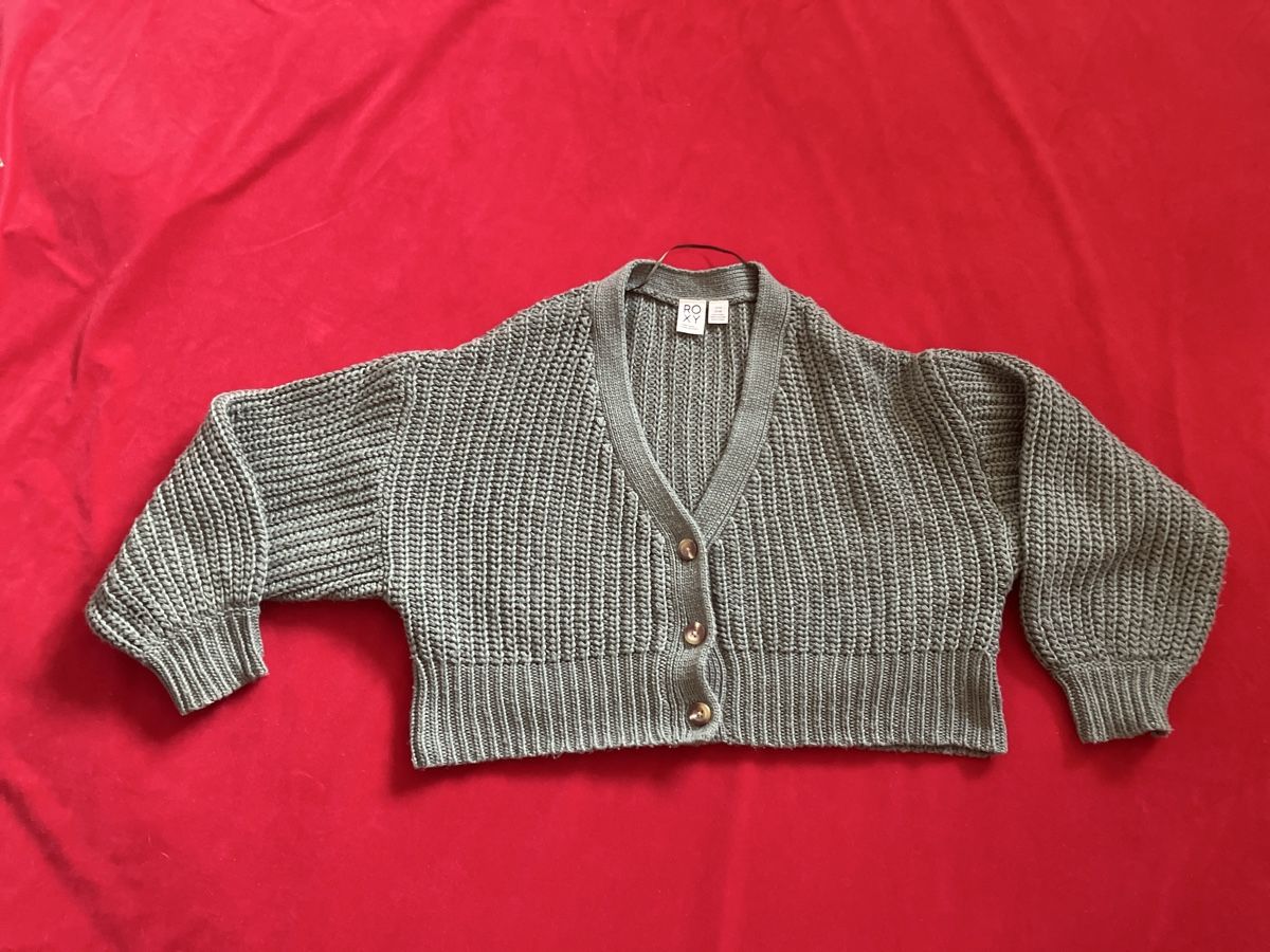 Roxy Giacche: Damen Strickjacke Roxy grau Grösse S 36 neu – Usato da Muralto venduto da jac_hkz5