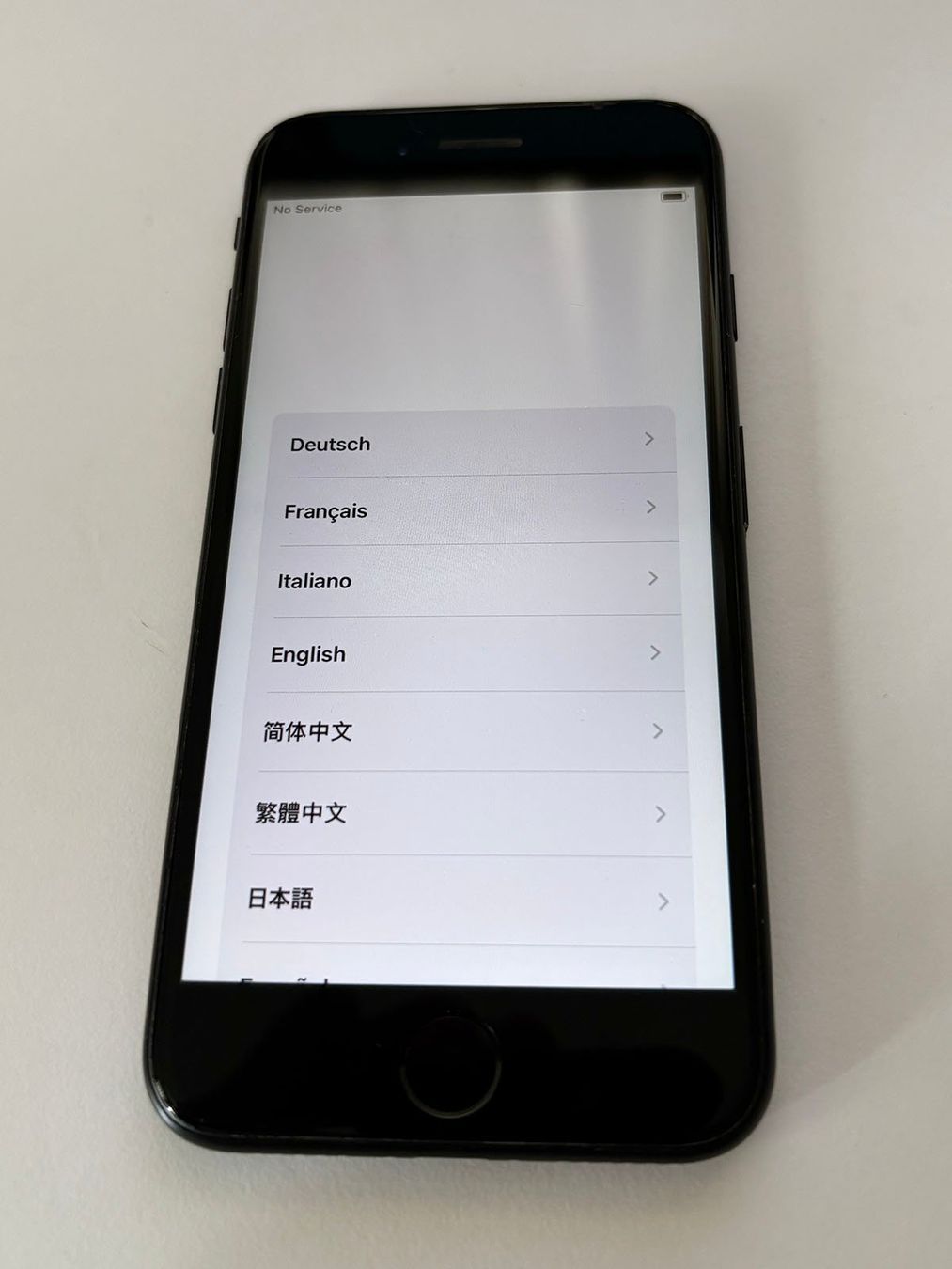 Apple Telefoni cellulari / Smartphones: Iphone SE 2020 128GB Noir – Usato da Yverdon-Les-Bains venduto da Yrochat