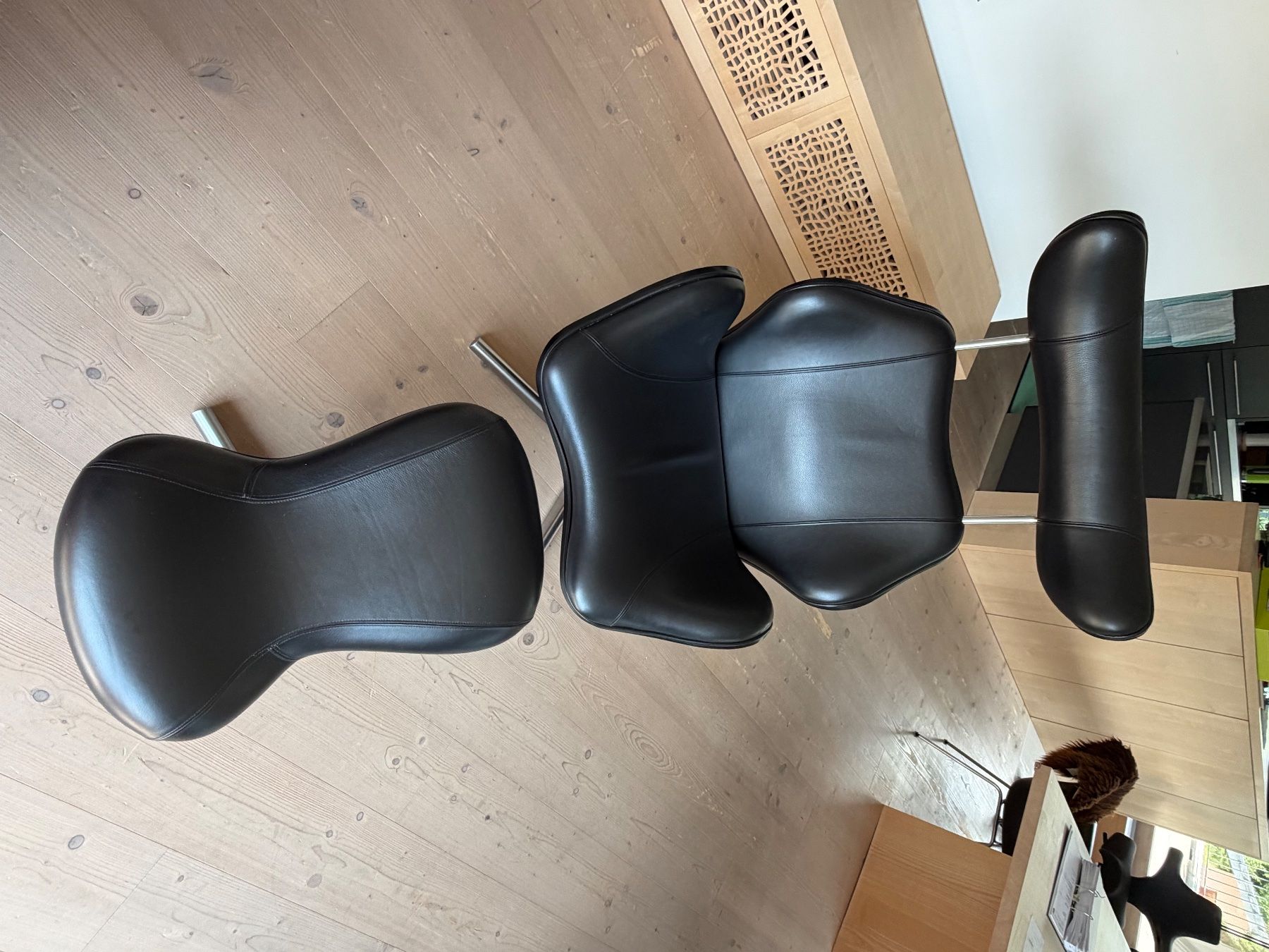 Poltrone: Ledersessel mit Hocker – Usato da Lenzerheide/Lai venduto da jfk_r5w5 2