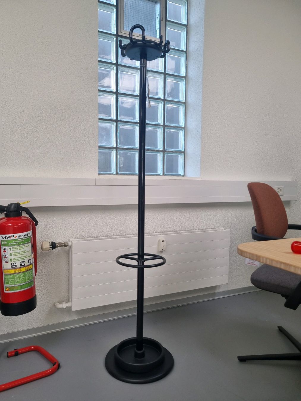 Garderobe: Rexite Garderobenständer Aiuto – Neu (gemäss Beschreibung) aus Biel/Bienne von Bureaurama