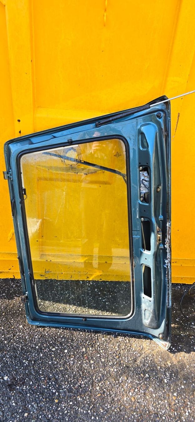 VW Tutti pezzi di ricambio auto: Heckklappe / Kofferraumdeckel Golf 1 – Difettoso da Liesberg venduto da SteinerA90 3