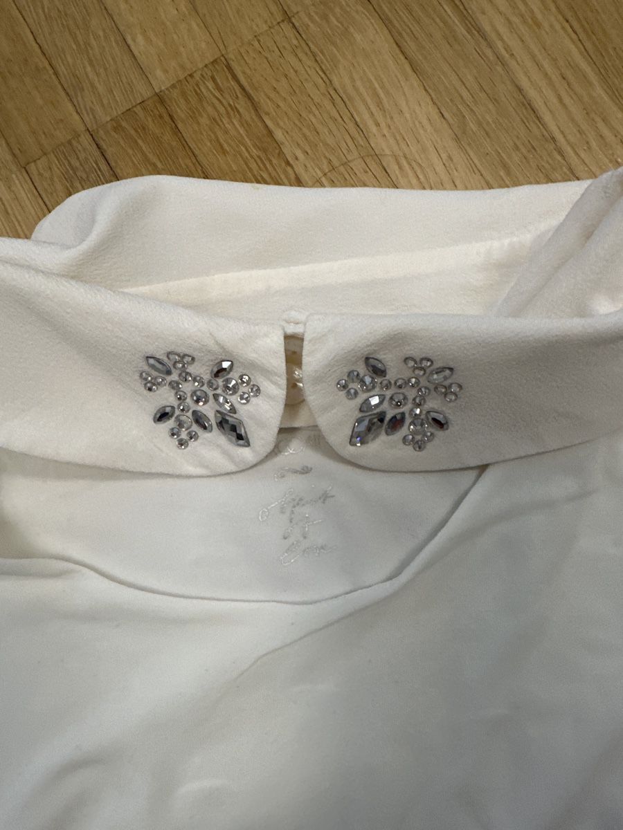 Marc Cain Top: Marc Cain Top, Strumpfware, mit Strasssteinen, NEU – Nuovo (secondo la descrizione) da Dübendorf venduto da Bella1177 1