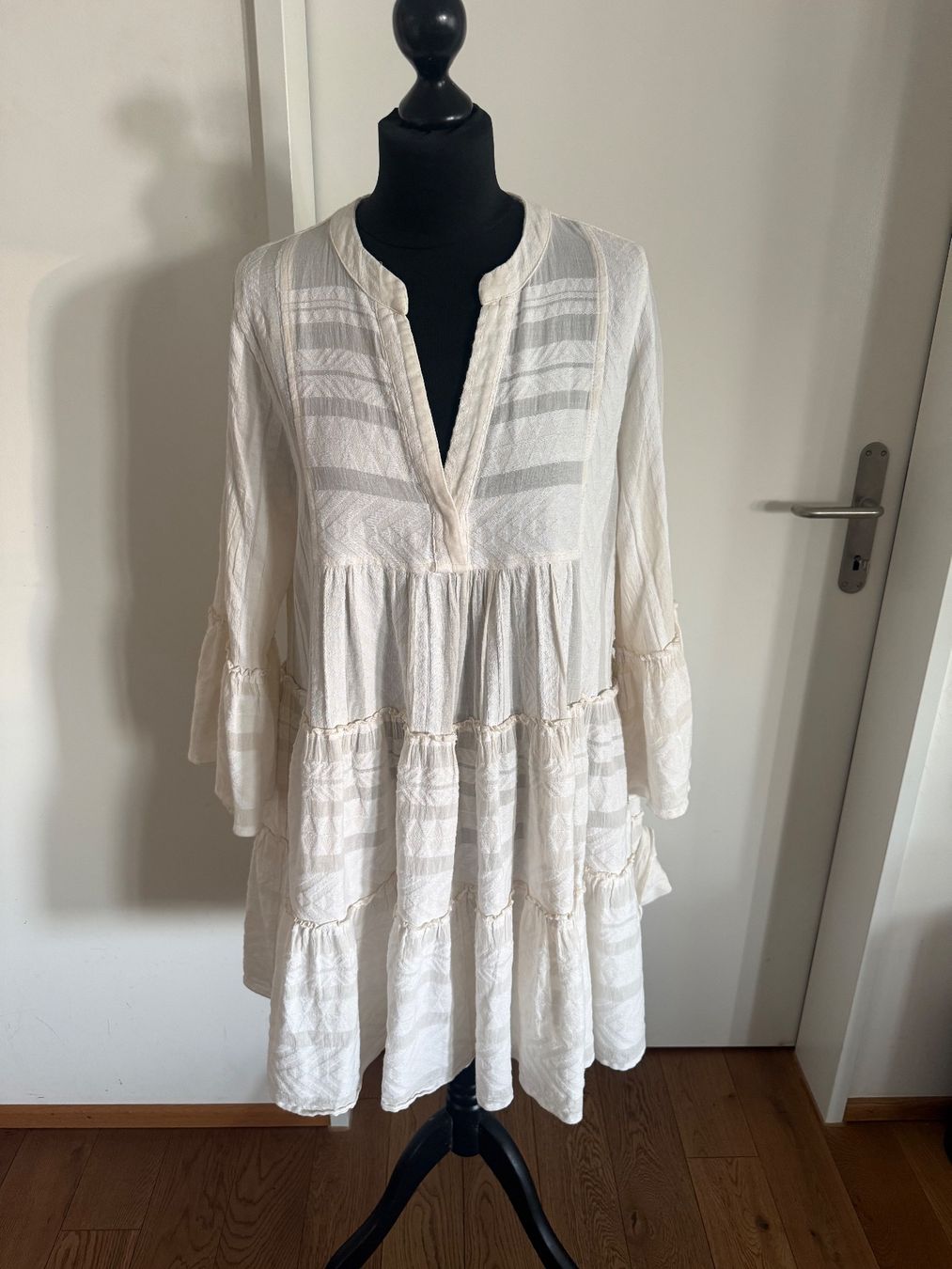 Devotion Vestiti: Orig. Devotion Kleid weiss Creme M – Usato da Wallisellen venduto da Aboutfashion