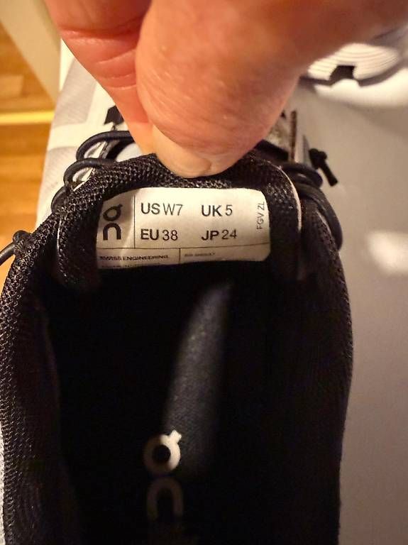 Damenschuhe: Basquette femme ON Waterproof – Gebraucht aus Châtelaine von dianamarion 3