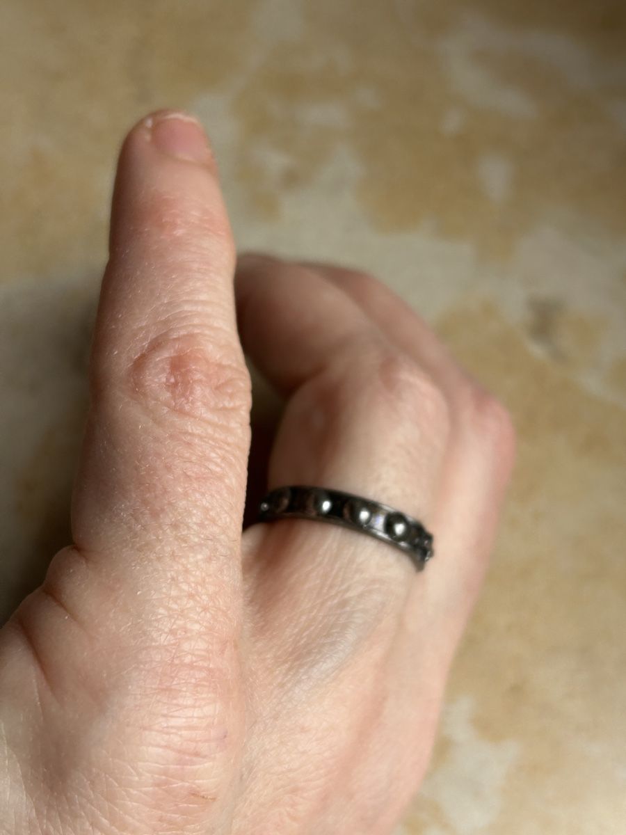 Ringe: Silberfarbener Ring, Kreuz, Grösse 52 – Gebraucht aus Dittingen von Bijoubelle 1