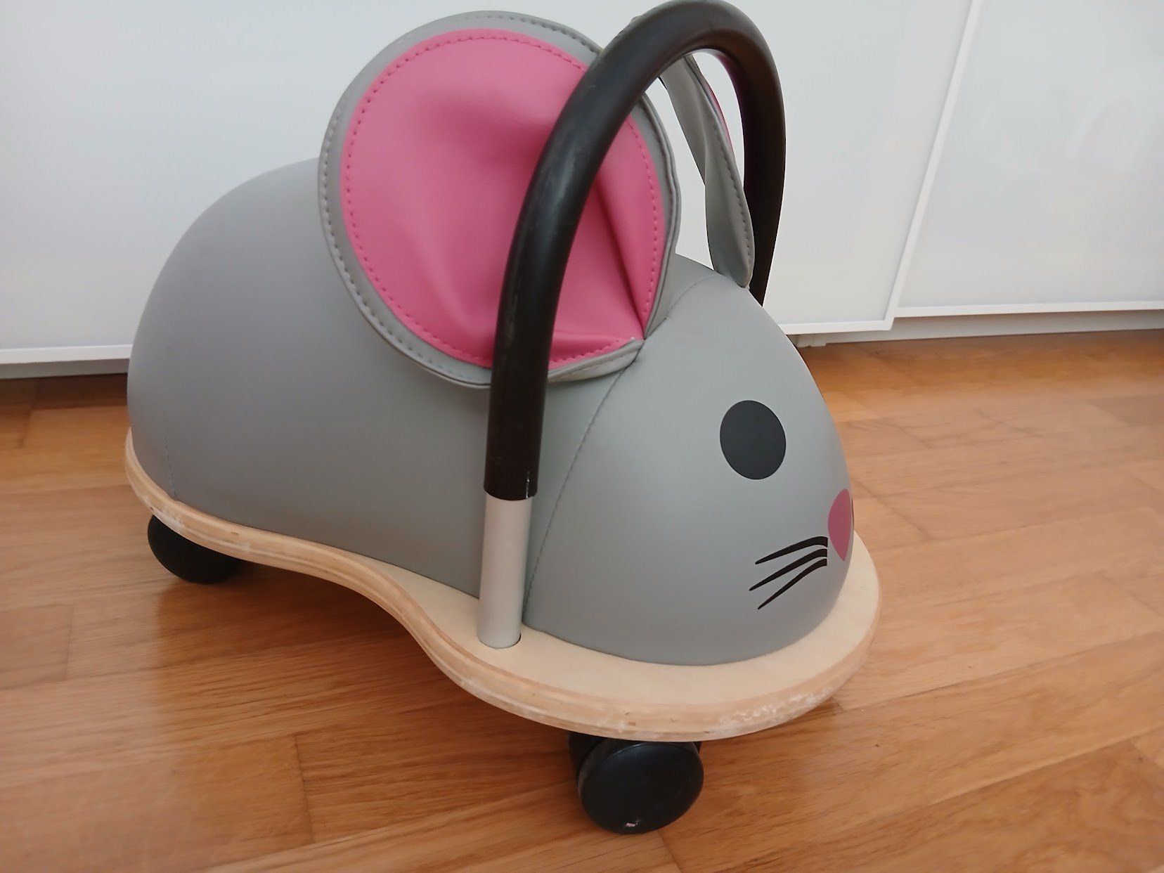 Giocattoli: Wheely Bug Rutschfahrzeug – Usato da Dübendorf venduto da Fip05 2