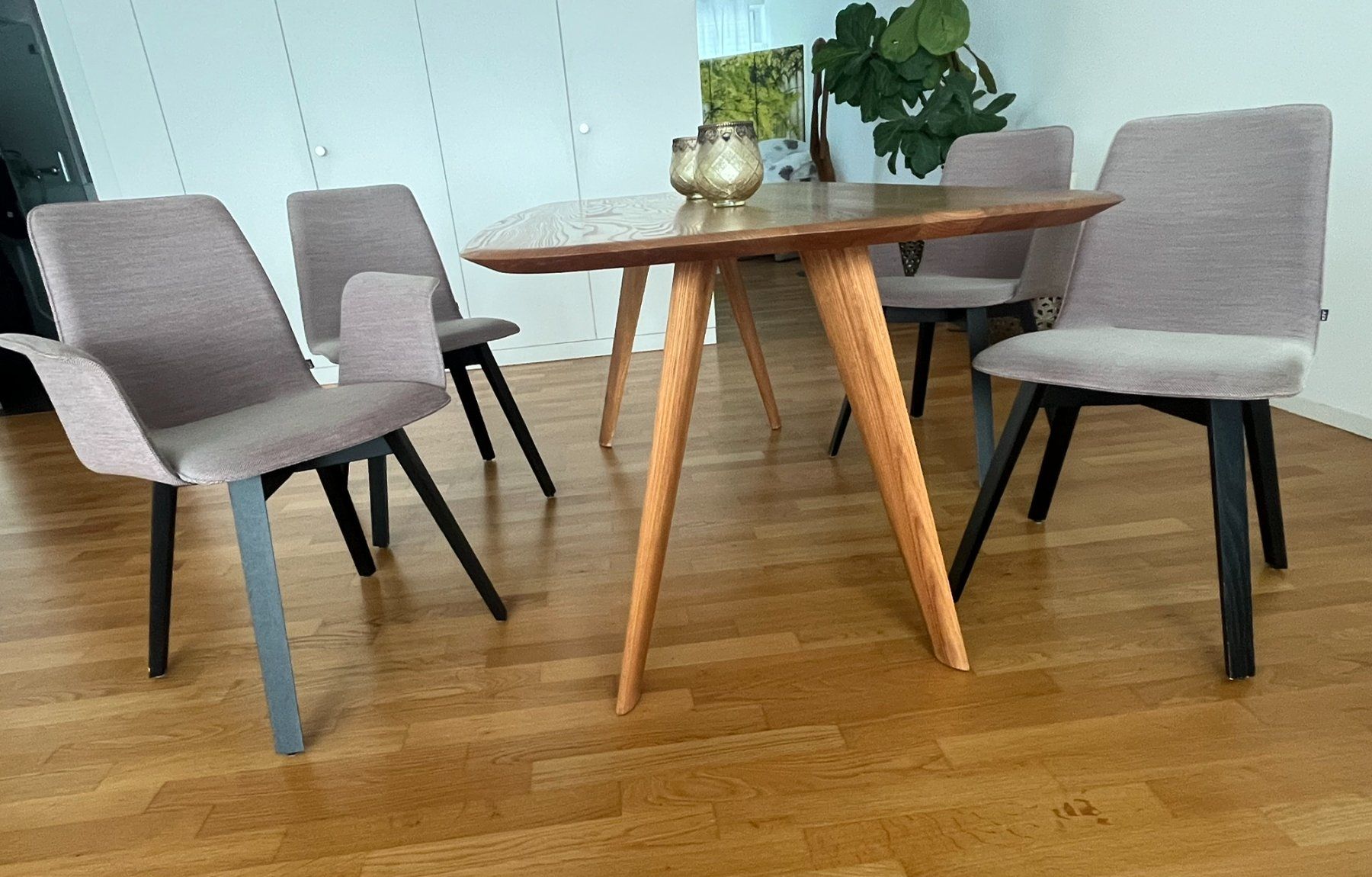 Set di tavolo e panche: Esszimmertisch mit Stühlen (Massivholz v. RESEDA Swiss made) – Usato da Luzern venduto da Wkr 2