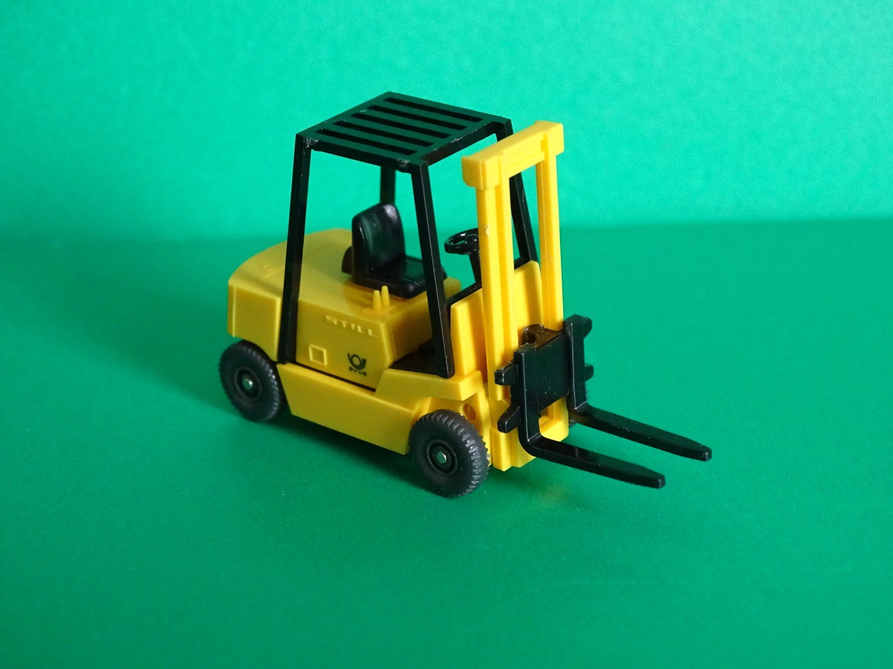 Wiking Modellini d'auto: Gabelstapler Still R 70 von Wiking 1/87 – Nuovo (secondo la descrizione) da Bretzwil venduto da Meex 1