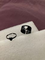 2 Partnerringe schwarz "Herz" grössenverstellbar, neu
