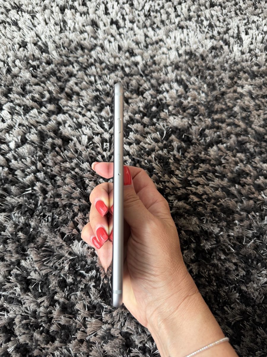 Apple Portables: iPhone – Défectueux à Wil SG par Ciara13 2