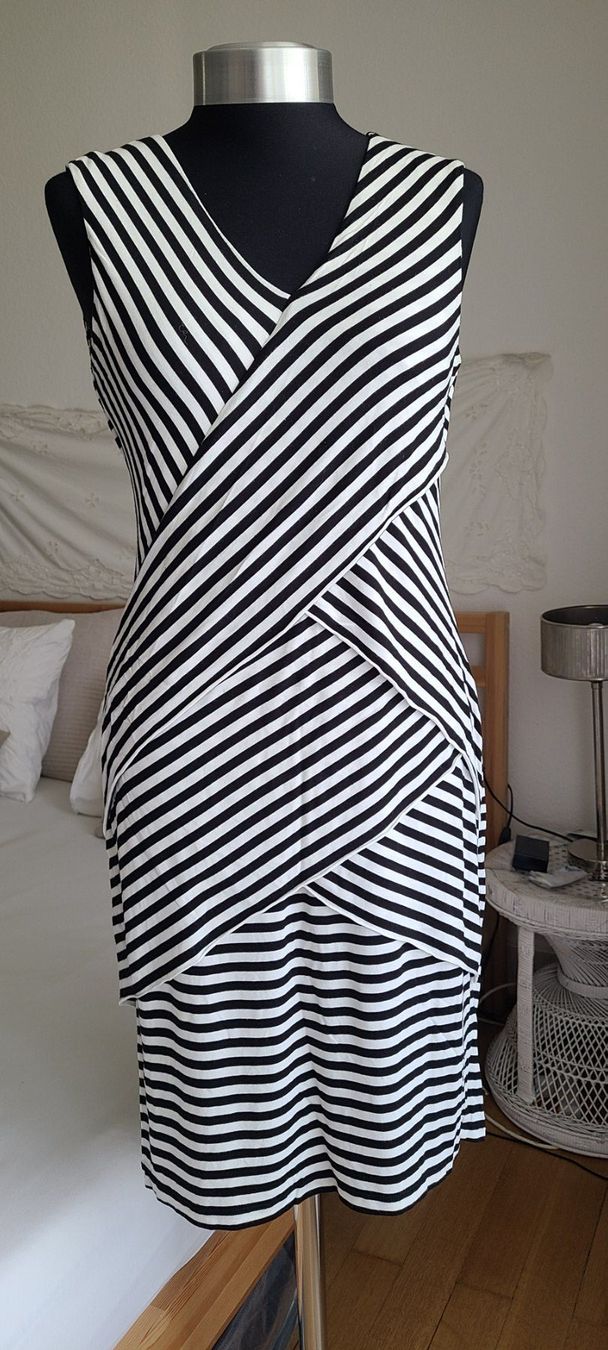 Calvin Klein Vestiti: Sommerkleid von Calvin Klein, Gr. 36 – Usato da Basel venduto da Luzora