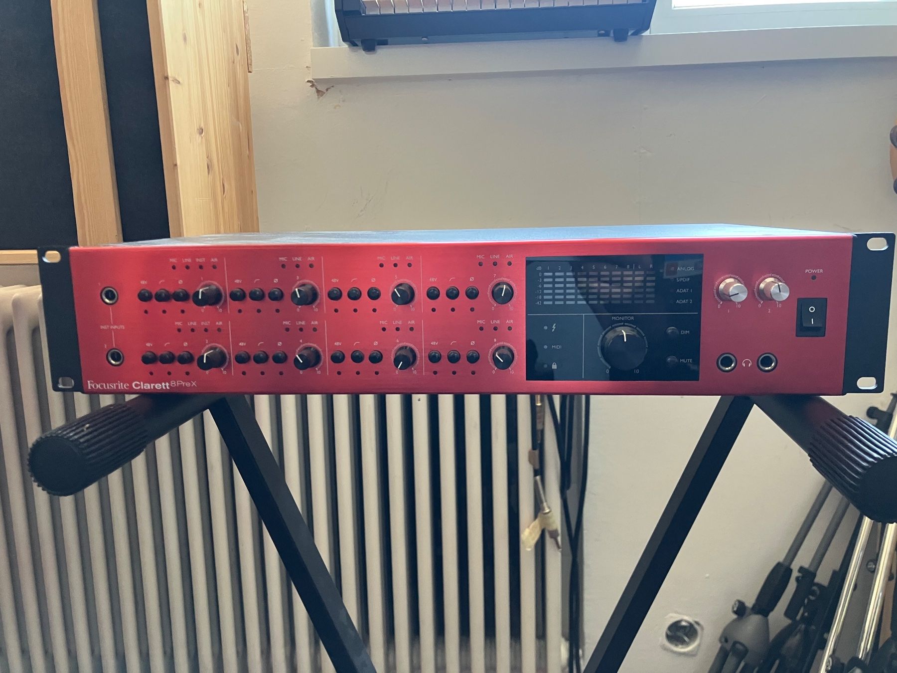 Focusrite Attrezzatura per studi di registrazione: Clarett Focusrite 8PreX Interface – Nuovo (secondo la descrizione) da Bern venduto da Ton_Tinu