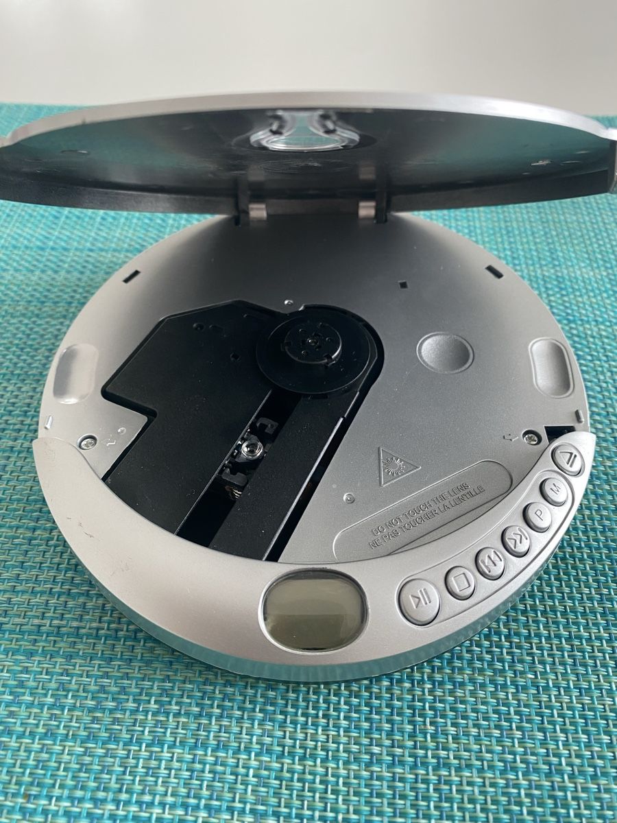 Lettore multimediale portatile: CD Player MP3 Discman – Usato da Brugg AG venduto da Honeybee6 1