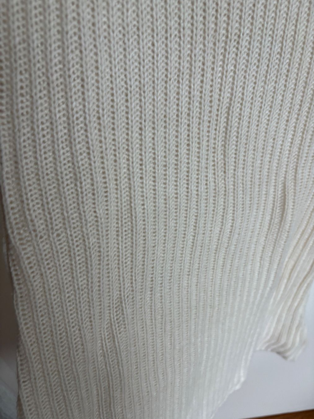 Kleider: Robe en tricot col roulé – Gebraucht aus Lausanne von milou201619 1