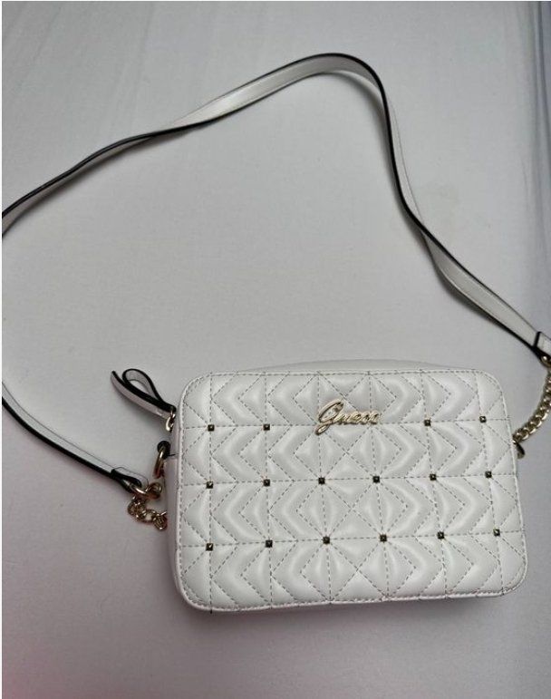 Guess Taschen für Damen: Guess Handtasche Weiss Elegant – Neu (gemäss Beschreibung) aus Wichtrach von