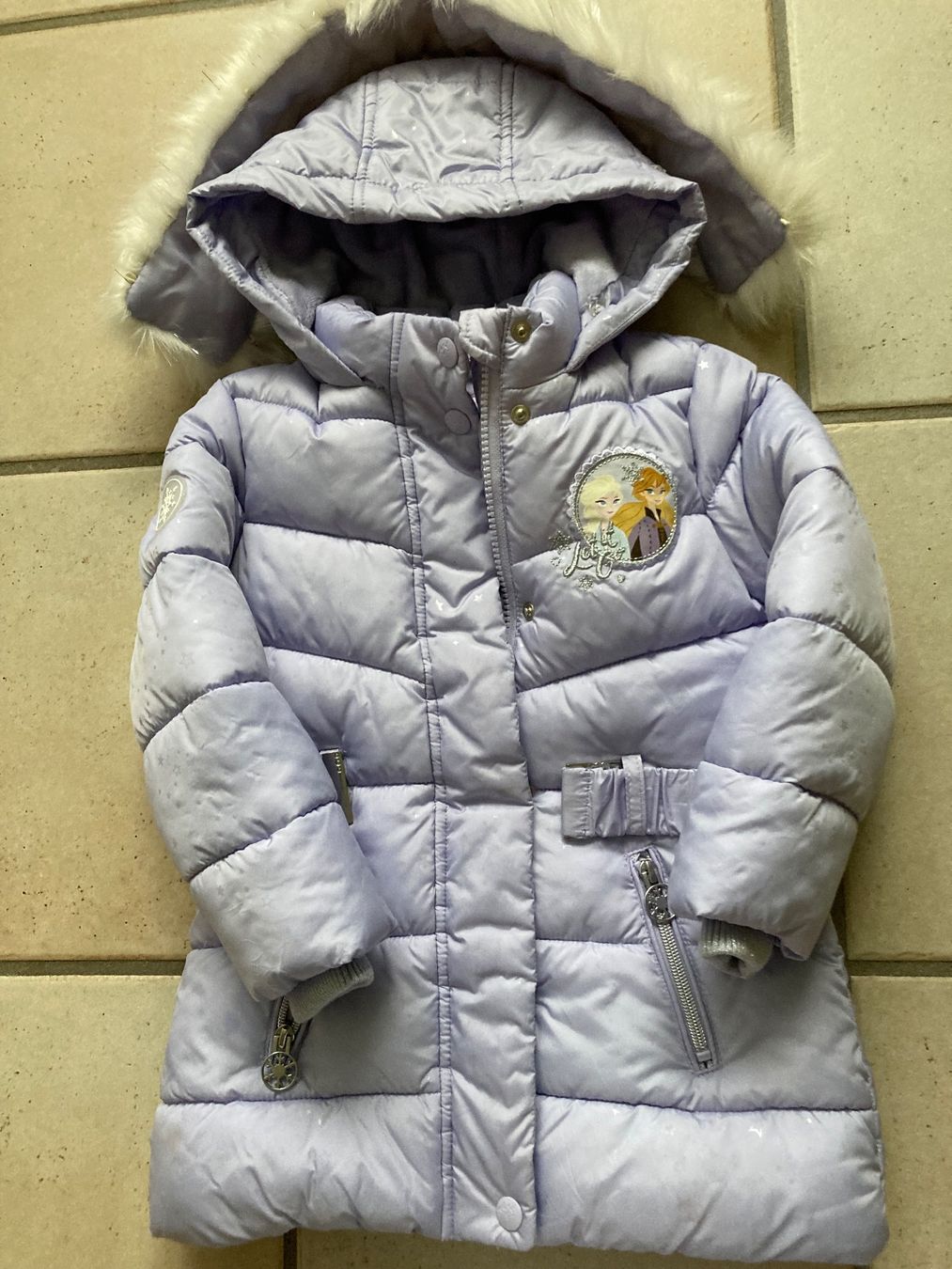 C&A Jacken & Mäntel: Disney Frozen Mädchenjacke – Neu (gemäss Beschreibung) aus Gränichen von Santos9 2