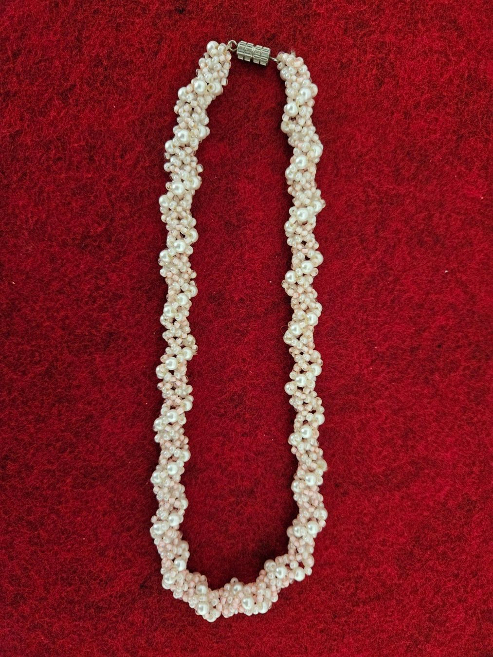 Catenine: Perlenkette handgemacht weiss rosa ist ein Modeschmuck – Nuovo (secondo la descrizione) da Menziken venduto da sura76