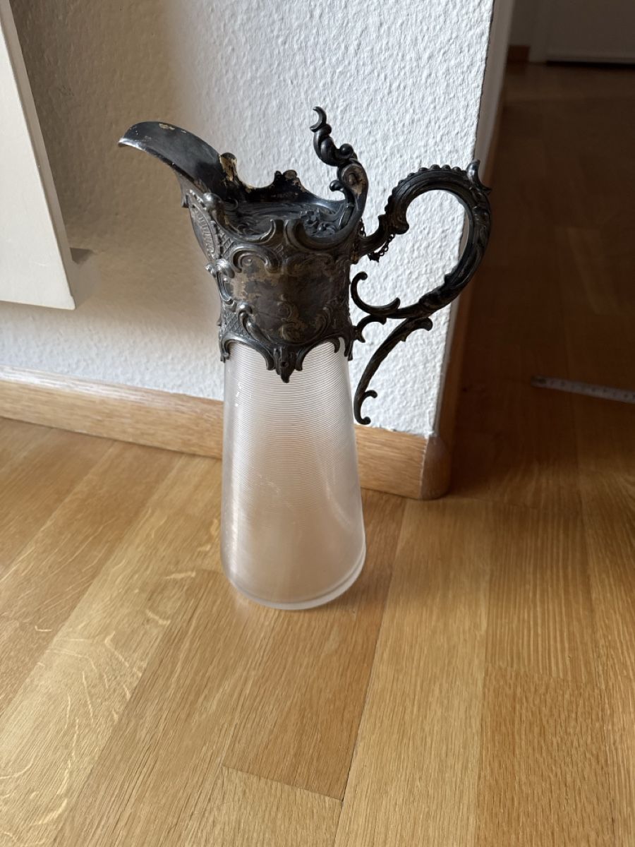 Caraffe: Karaffe im Jugendstil wohl Metall ggf versilbert – Usato da Basel venduto da Joshy03