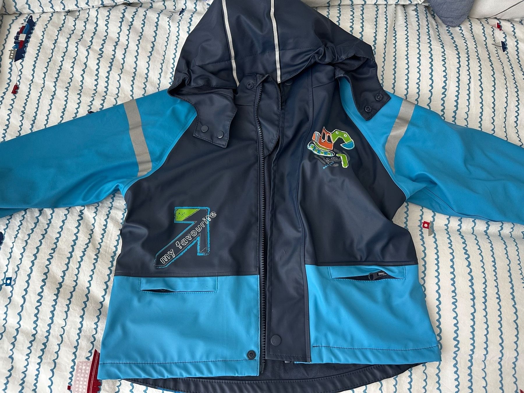 Jacken & Mäntel: Regnet Jacke Gr 110 – Gebraucht aus Zürich von poliveira