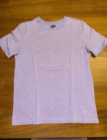 BASIC T-SHIRT