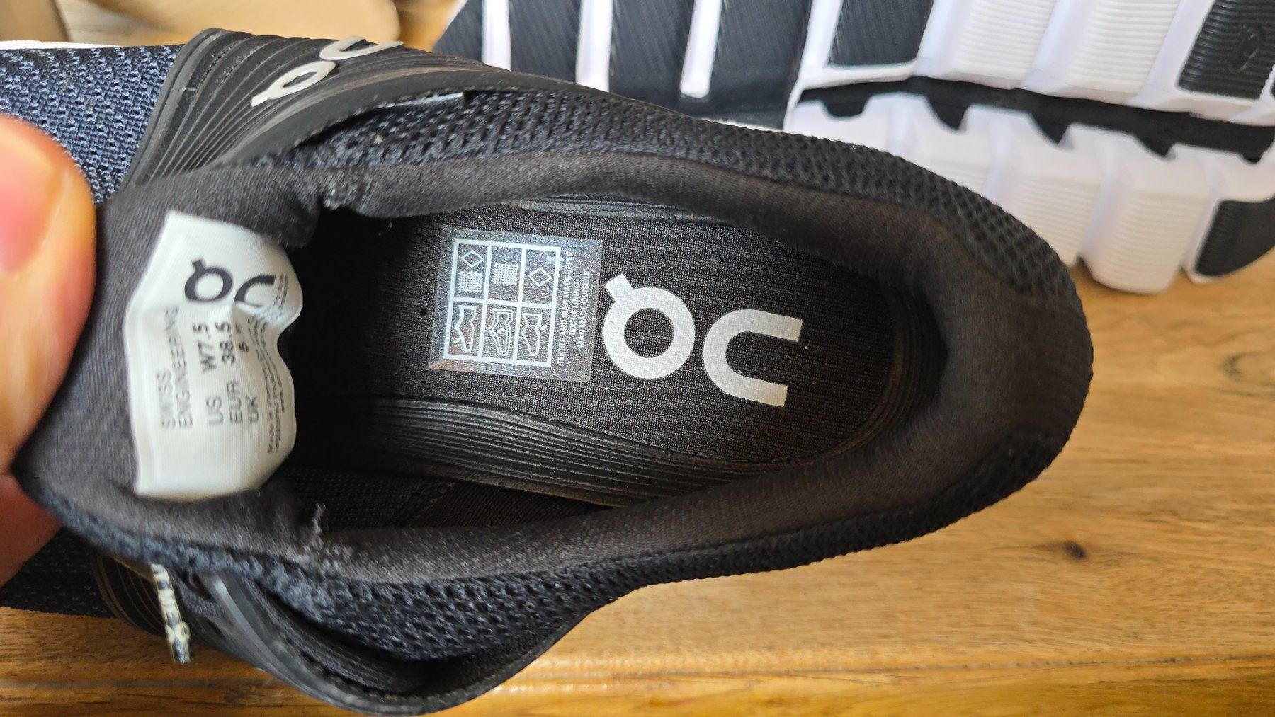 On Scarpe da uomo: ON schuhe EU 38.5 – Usato da Wallisellen venduto da theblacksheep 4