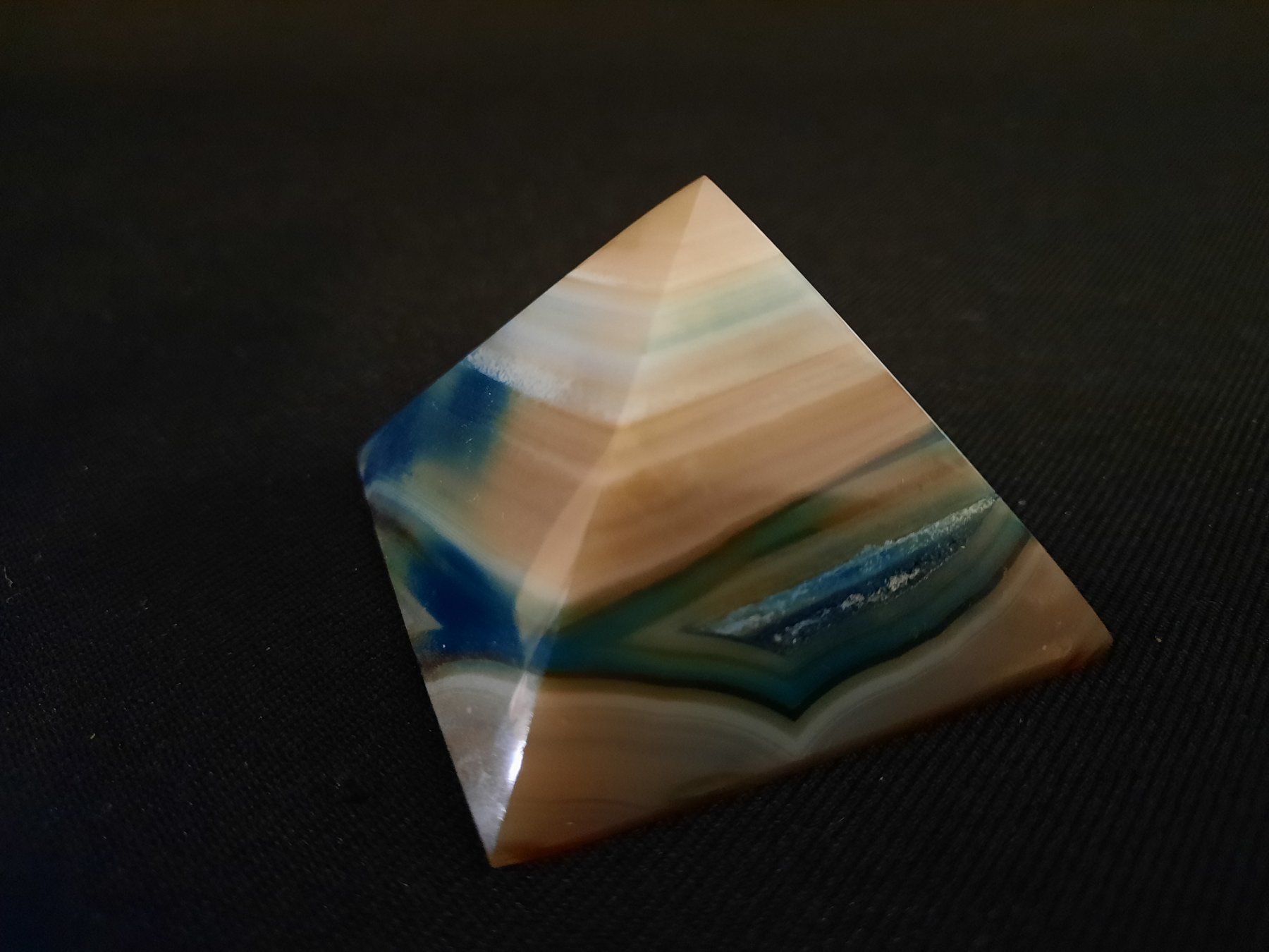 Pietre preziose: ACHAT-Pyramide mit Druse, Grün-Beige, ca. 50 mm – Usato da Beinwil am See venduto da Restwert_Beinwil