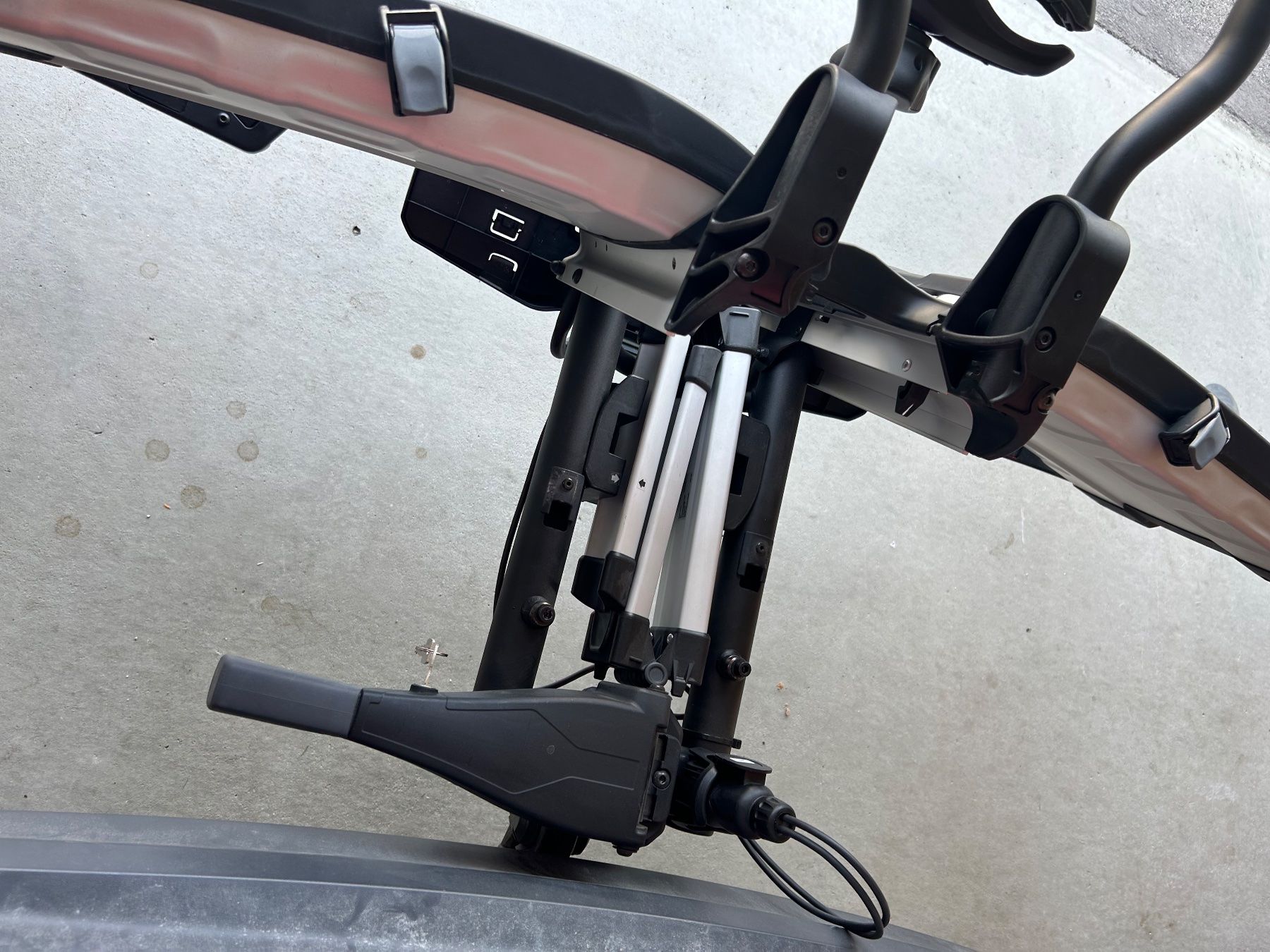 Attelages de remorque: Thule Easy Fold xt – D'occasion à Vella par roli1988 3