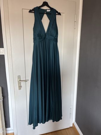 Abendkleid lang grün und schönem Rücken Gr 44