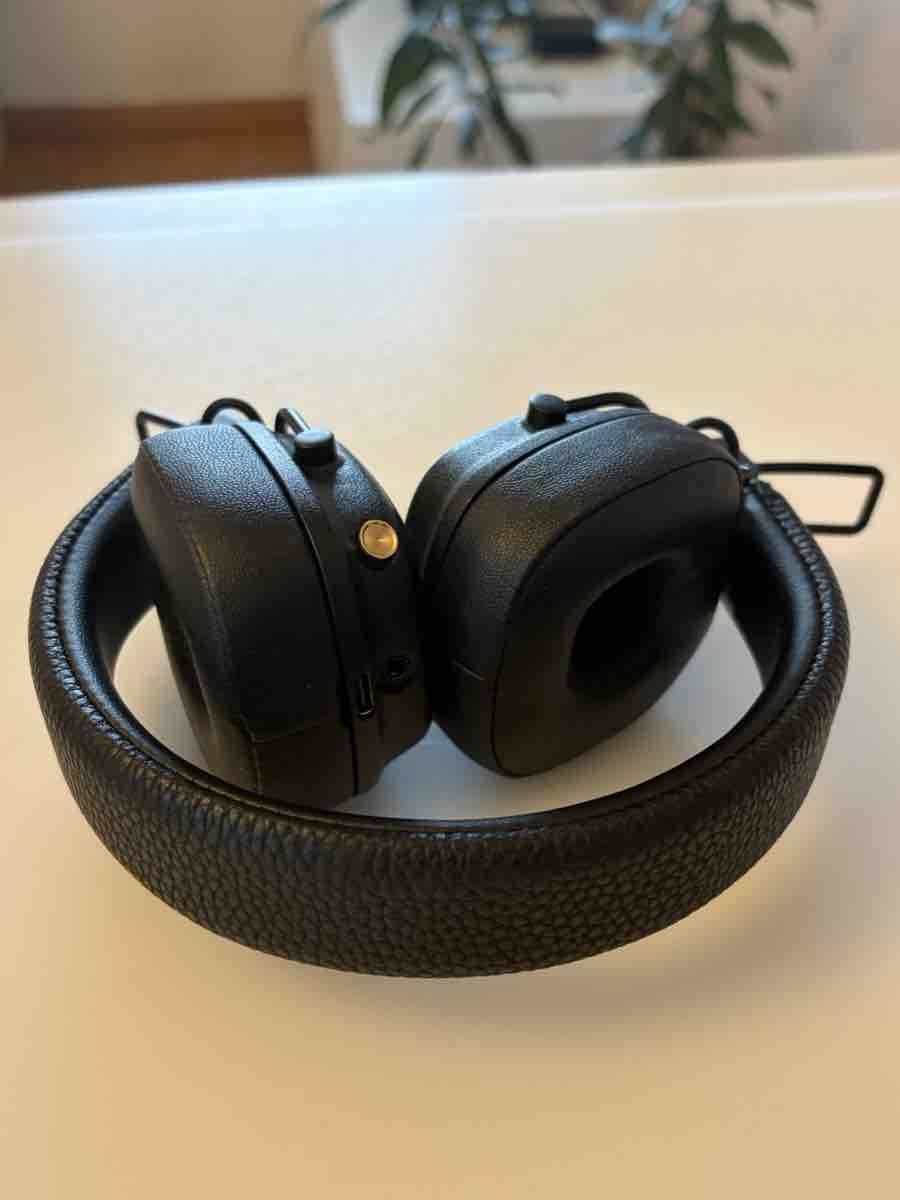 Marshall Casse acustiche: Marshall Bluetooth-Kopfhörer Schwarz neuwertig – Nuovo (secondo la descrizione) da Hinwil venduto da sally_21 3