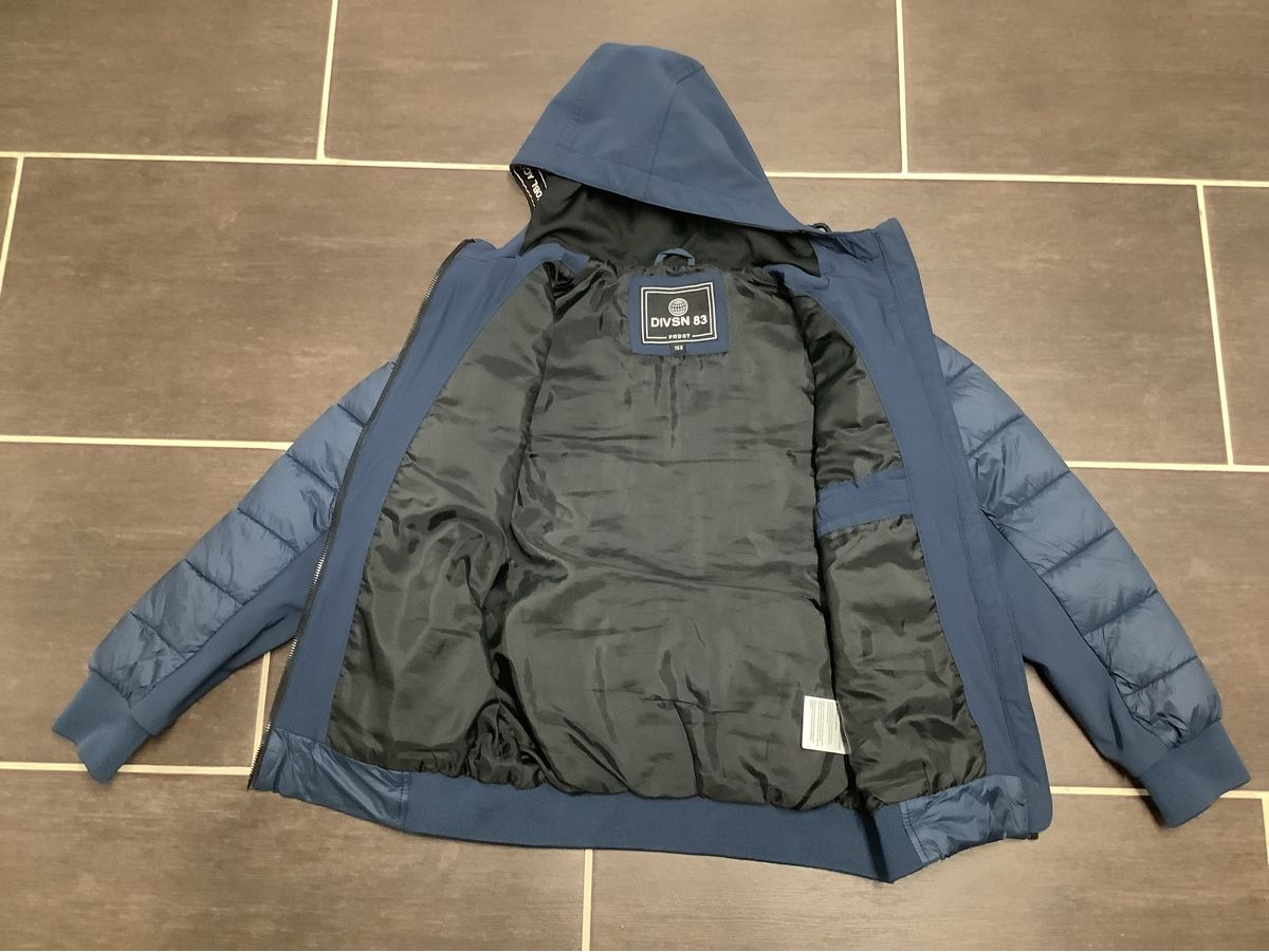 Giacche & Cappotti: Übergangs Steppjacke dunkelblau Grösse 152 – Usato da Brugg AG venduto da Sweety_pie 1