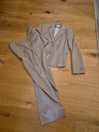 Damenanzug Grösse 40/42