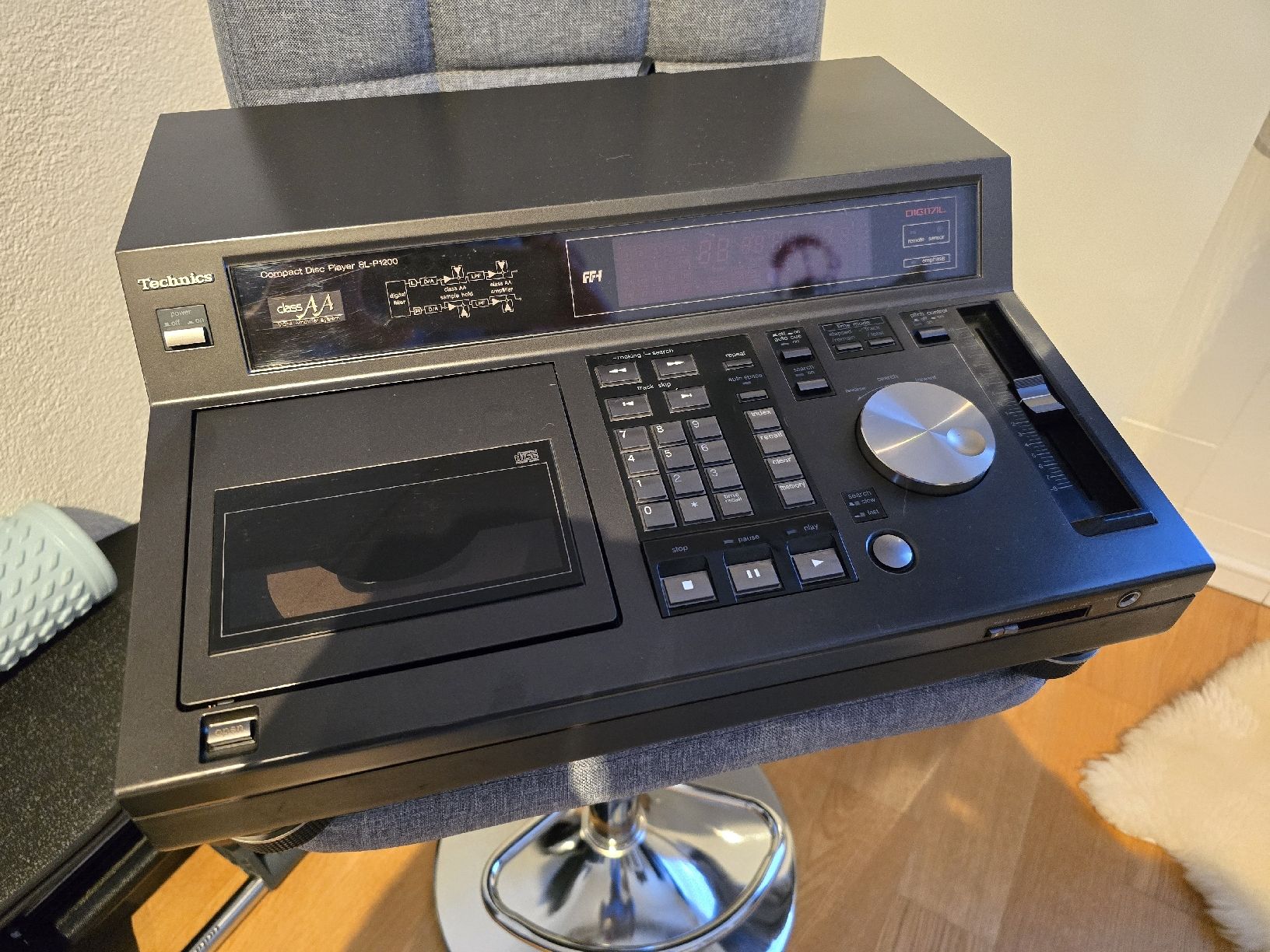 Technics Systèmes audio & multimédias: Technics SL P1200 – D'occasion à Bern par Savoy-audio 2