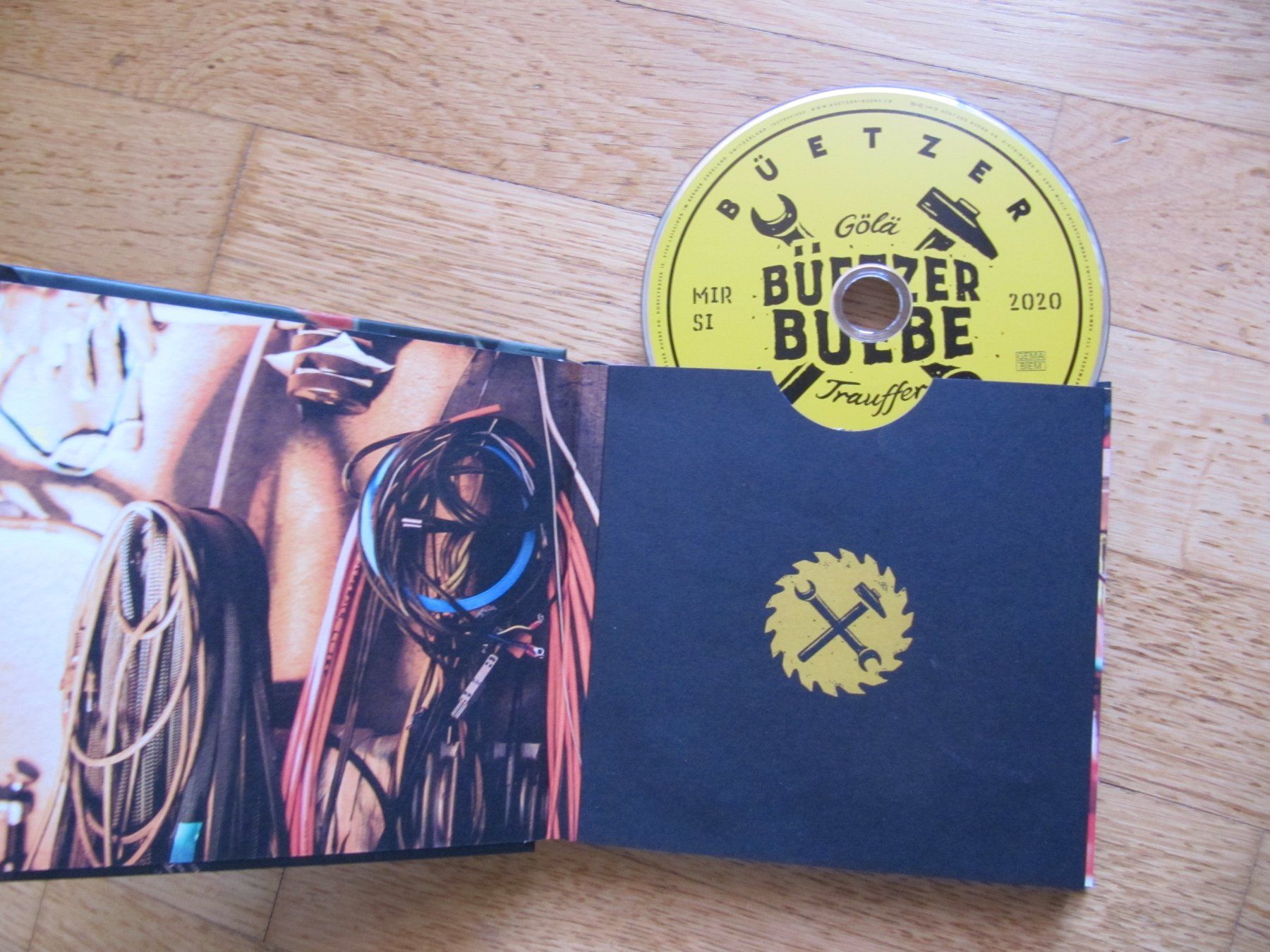 CD: CD: Album Büetzer Buebe Gölä Trauffer – Nuovo (secondo la descrizione) da Würenlos venduto da Carabella0 1