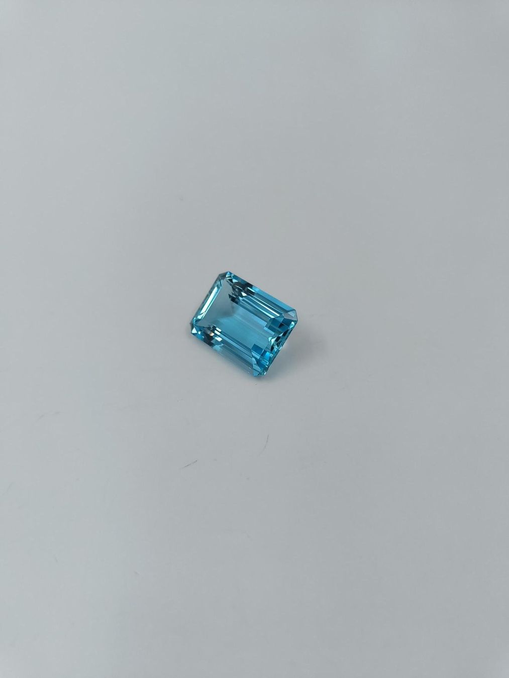 Pierres précieuses: 1 AQUAMARIN 37.93 CT. – D'occasion à Luzern par EdiGem 4