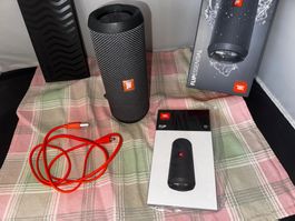 Enceinte JBL Flip Essential noir avec emballage d'origine