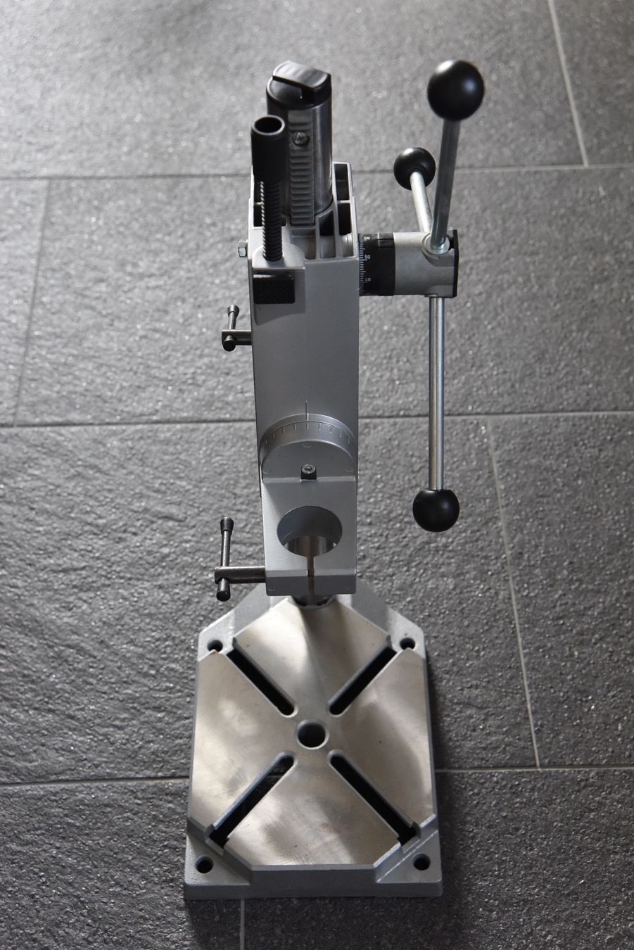 Sonstige Dekorationen & Accessoires: Wolfcraft Bohrständer – Gebraucht aus Sins von