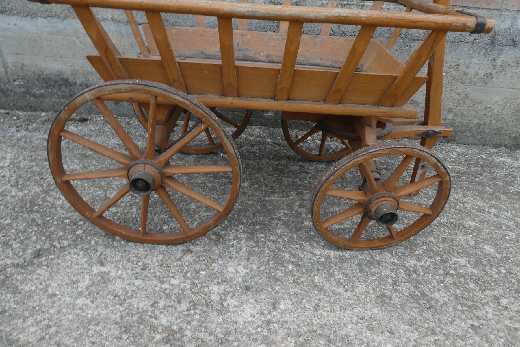 Rimorchi: Charette en bois ancienne – Usato da Fontaines NE venduto da monloisir 5