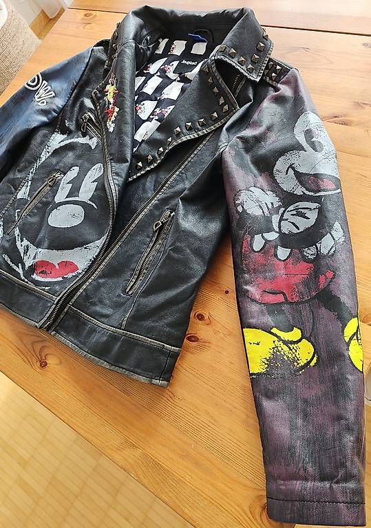 Jacken: Desigual Mickey Maus Jacke Gr. 44 – Gebraucht aus Wittenbach von Handfest