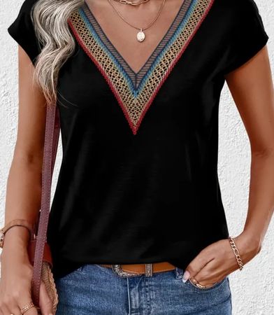 Schwarzes Kurzarm-Shirt mit V-Ausschnitt, Gr.XL, modisch ne
