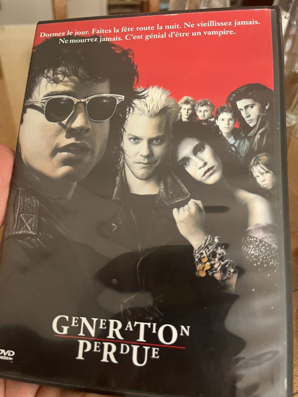 Tutti i DVDs: Génération perdue (1987, DVD, Joel Schumacher) – Usato da Vevey venduto da zecollector