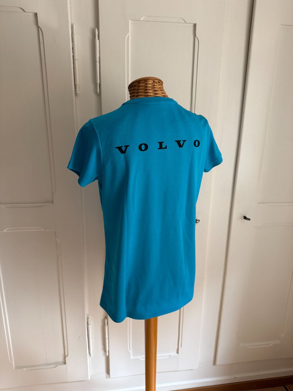 Asics T-shirt: ASICS - Sportshirt hellblau mit Print M – Usato da Zürich venduto da Diazaio 2