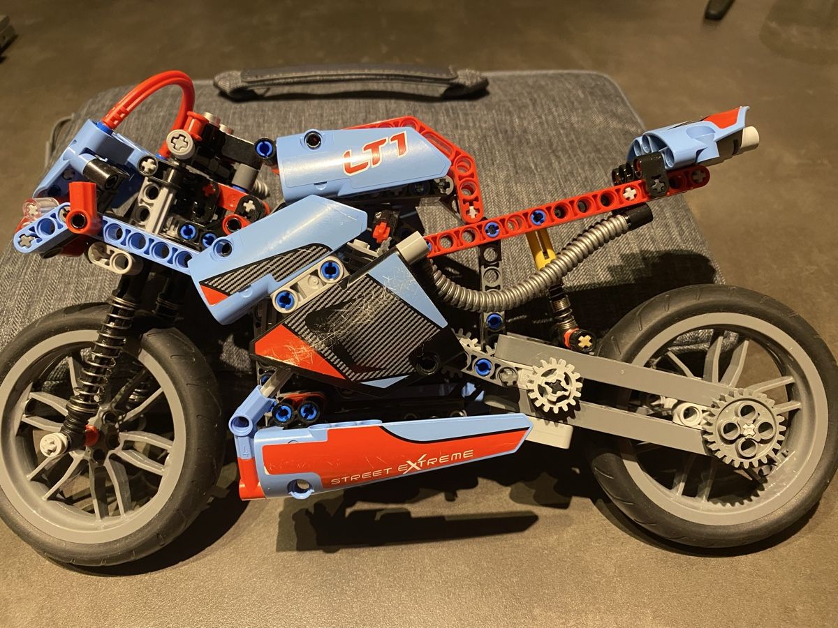 Lego Jeux de construction: Lego Technik 42036 – D'occasion à Felben-Wellhausen par MiRoFaSi