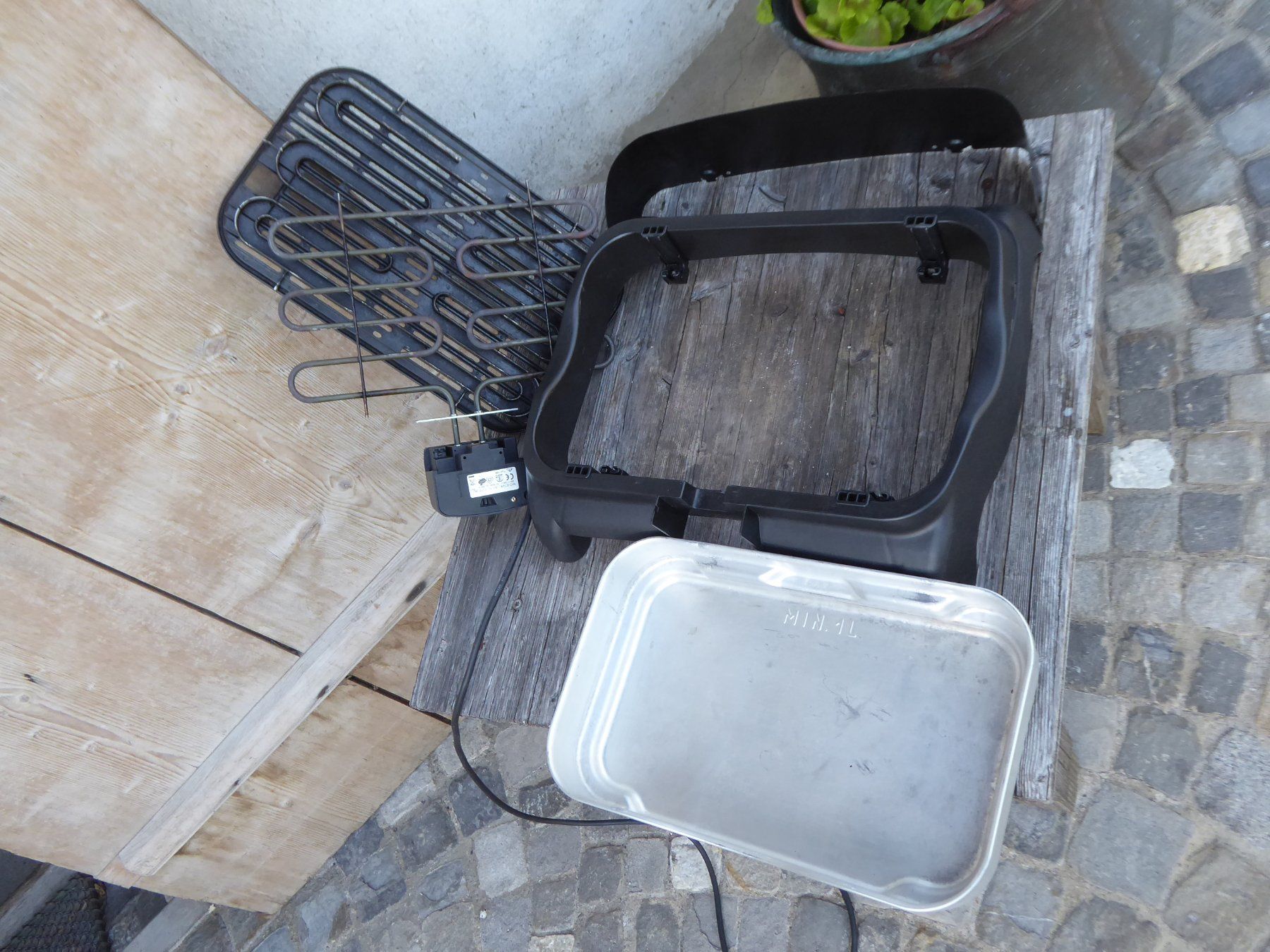 Griglie: Elektro Tisch Grill – Usato da Saanen venduto da Chrisvg 7