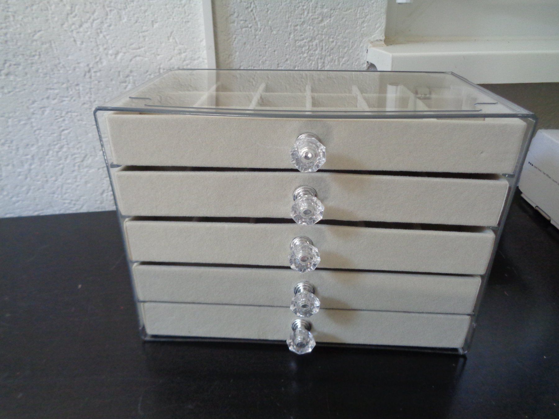 Portagioie: Schmuck Box mit 5 Schubladen (beige) – Nuovo e nell'imballaggio originale da Langenbruck venduto da Gumsi 1