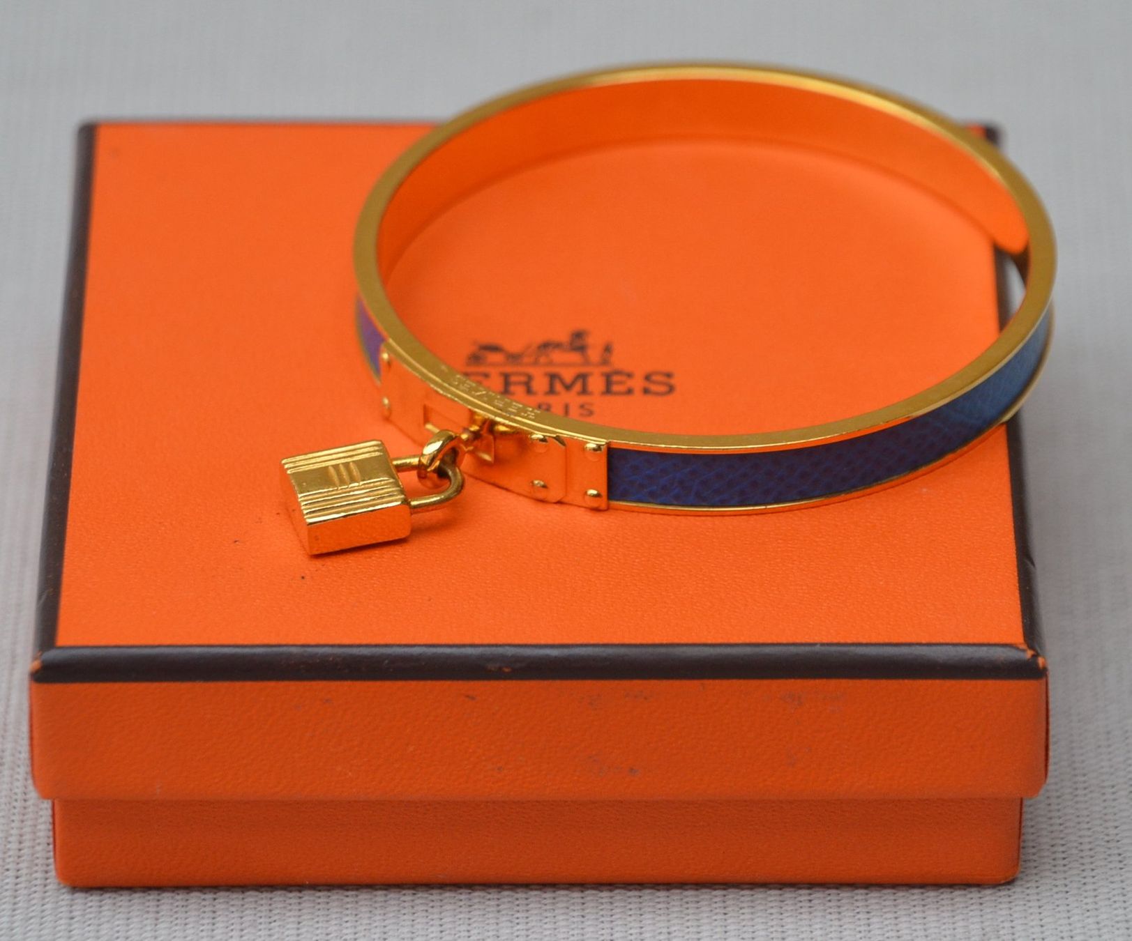 Hermès Bracciali & Braccialetti: Hermès Kelly Armband / bracelet – Usato da Collonges venduto da Auganien 6