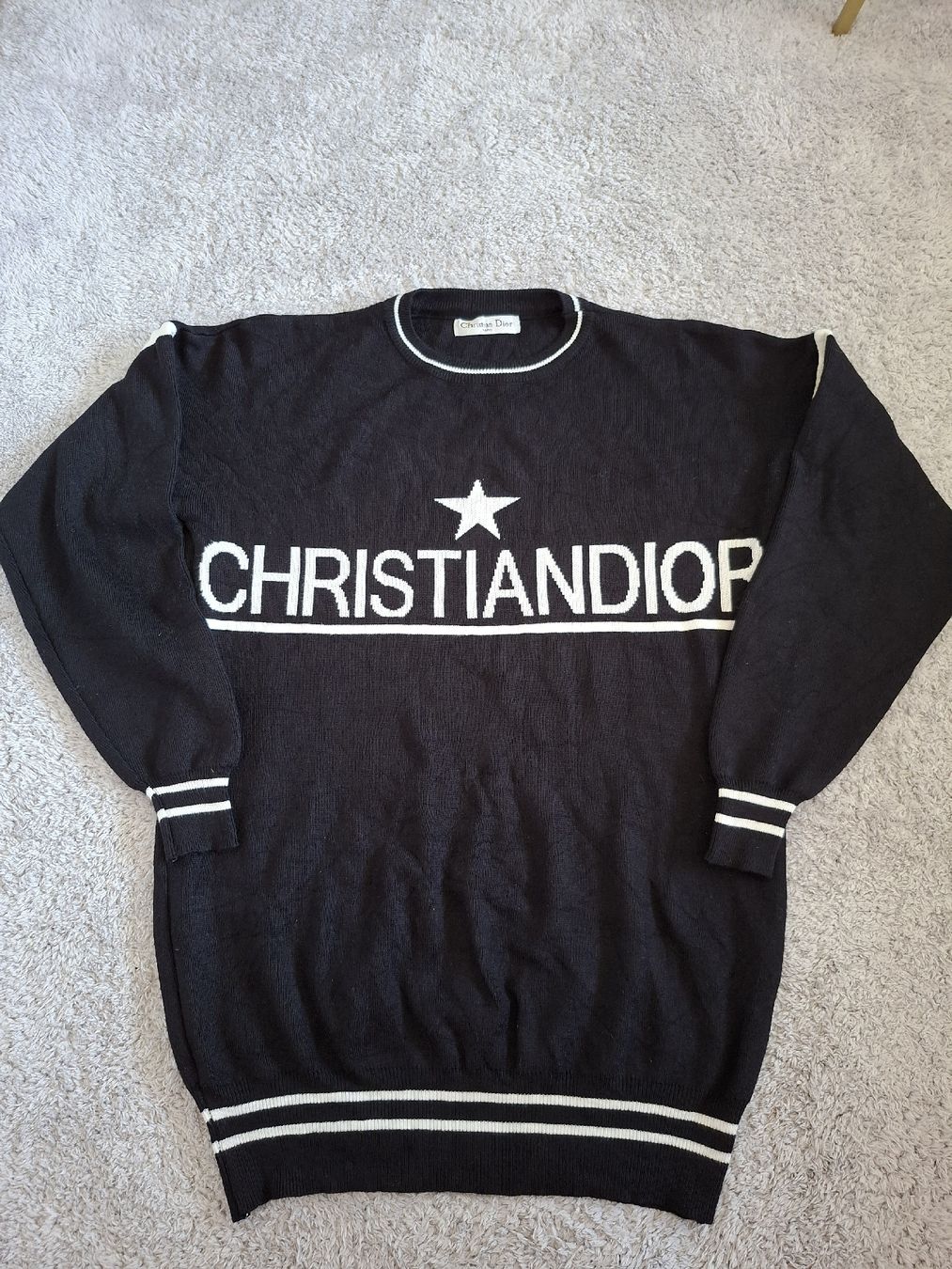 Dior Maglioni & Felpe: Pull Christian Dior noir avec étoile et logo  – Usato da Renens VD venduto da ser_j2fn