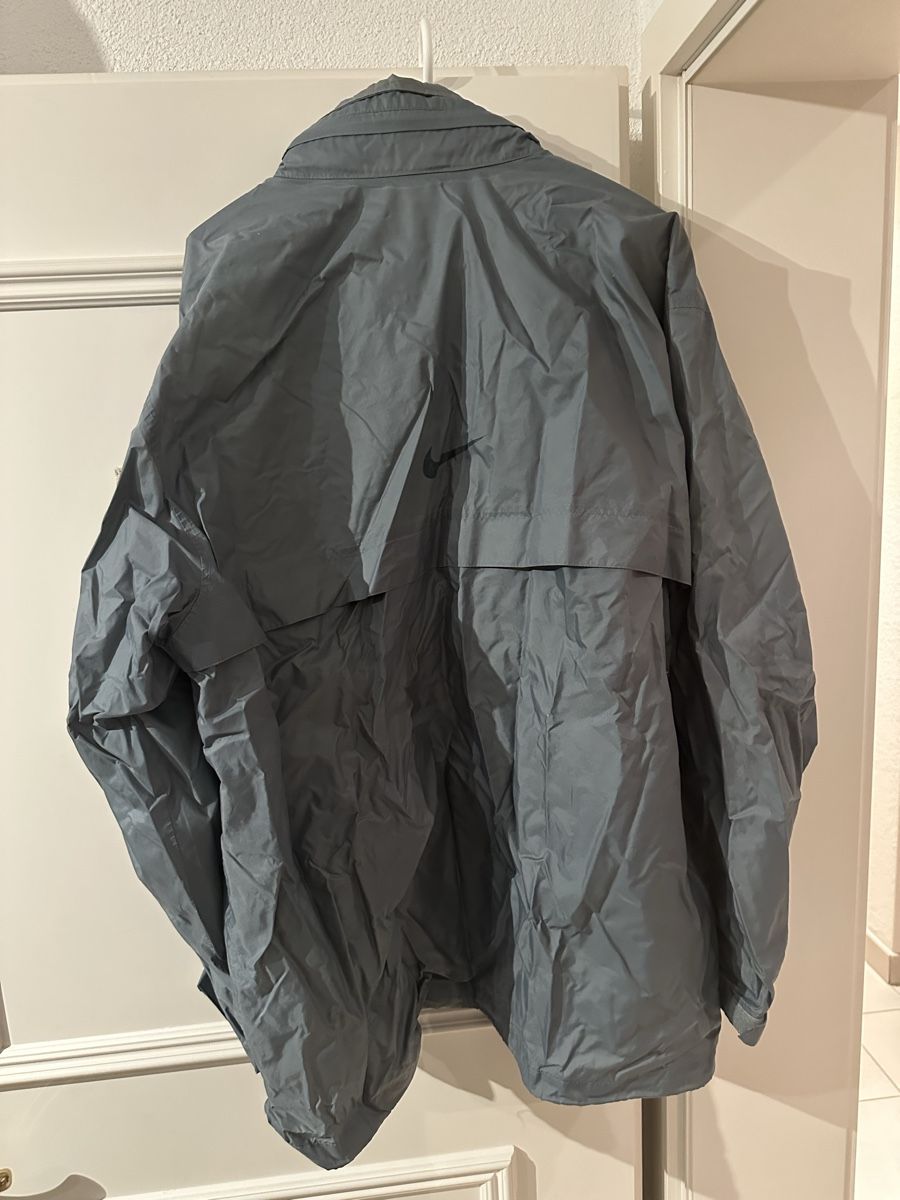 Nike Giacche: Nike Jacke Vintage Styl - L – Usato da Zürich venduto da SunnySeller 1